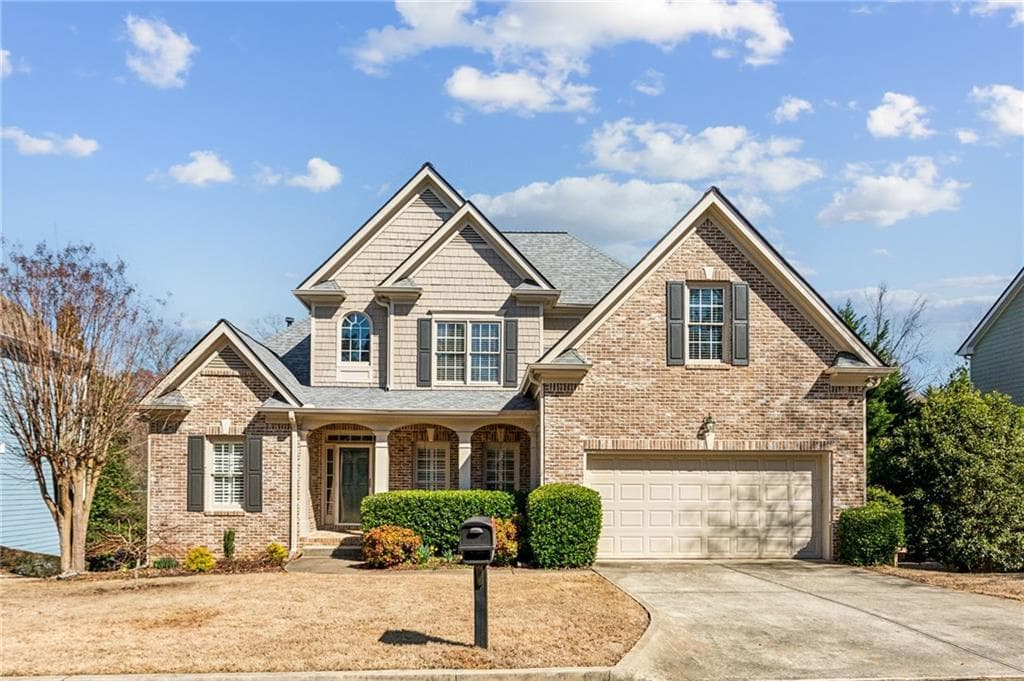 4 bedroom, 3 bathroom single family residence sold at 3262 Emerald Brook Lane, Decatur, GA 30033