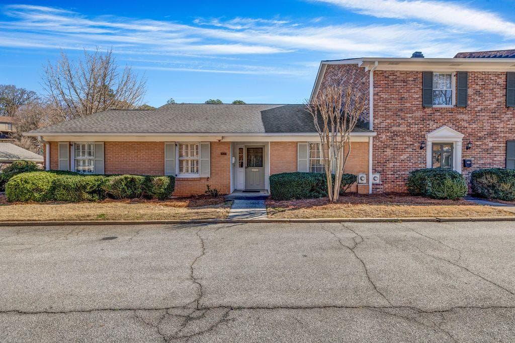 2 bedroom, 2 bathroom condominium sold at 1657 EXECUTIVE PARK Lane, Atlanta, GA 30329