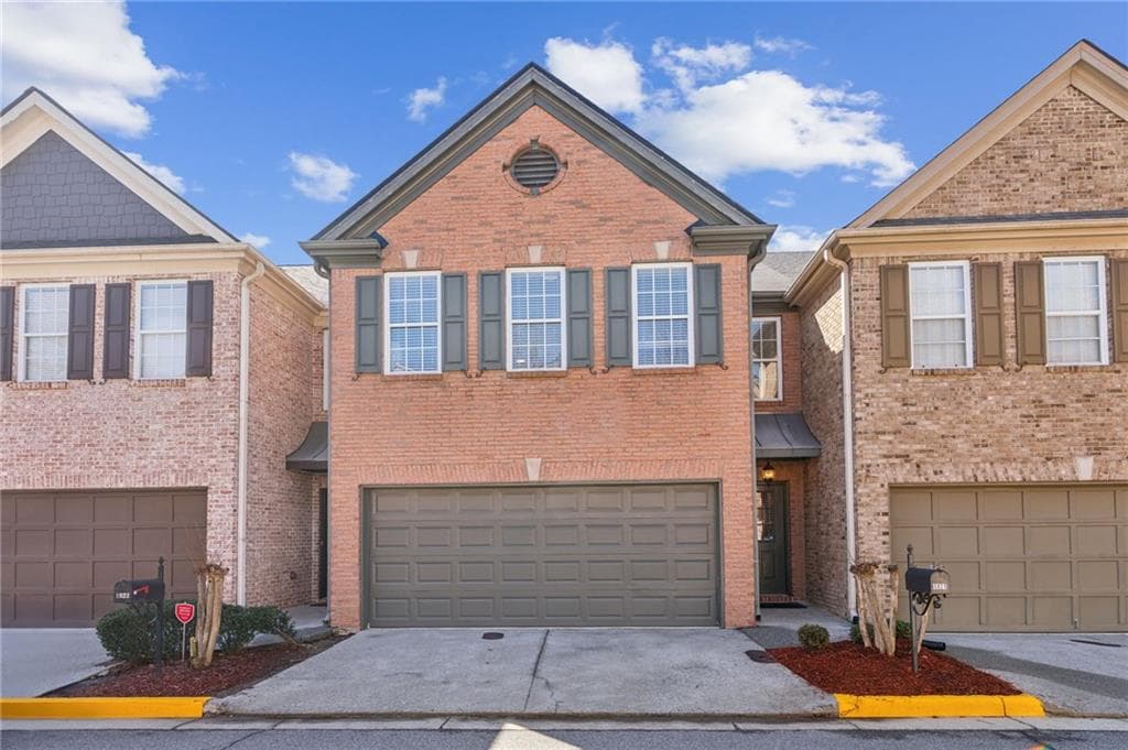 3 bedroom, 3 bathroom townhouse sold at 1921 Harrison Park Drive, Atlanta, GA 30341