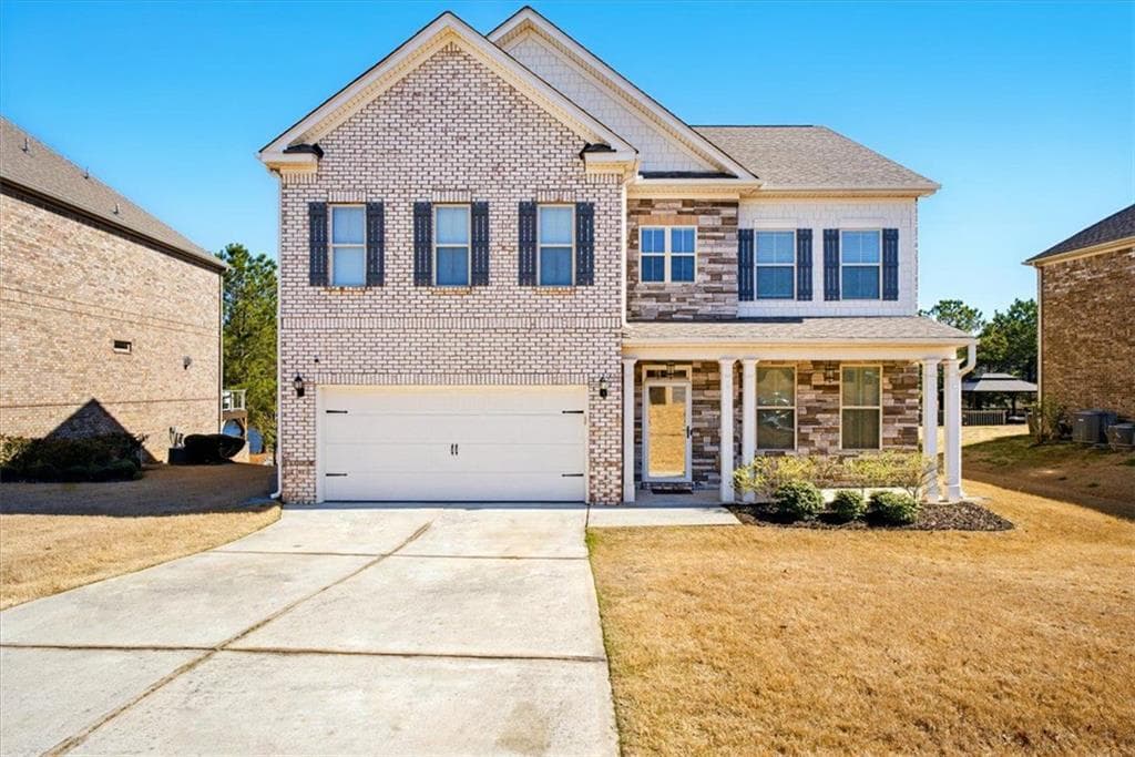 4 bedroom, 3 bathroom single family residence sold at 555 BIRKDALE Drive, Fairburn, GA 30213