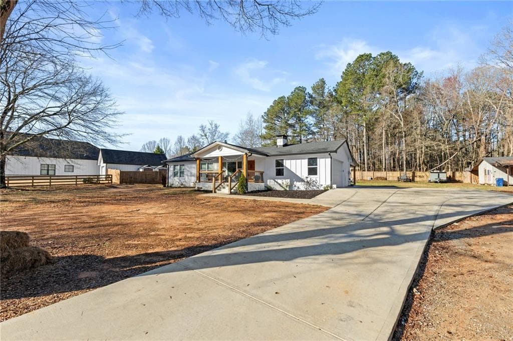 3 bedroom, 2 bathroom single family residence sold at 241 Mitchell Road, Monroe, GA 30656