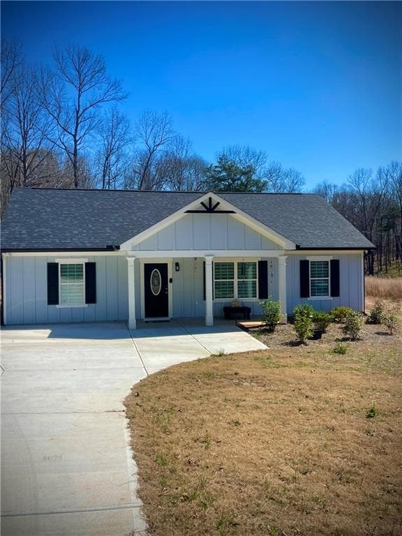 3 bedroom, 2 bathroom single family residence sold at 887 Nails Creek Crossing, Royston, GA 30662