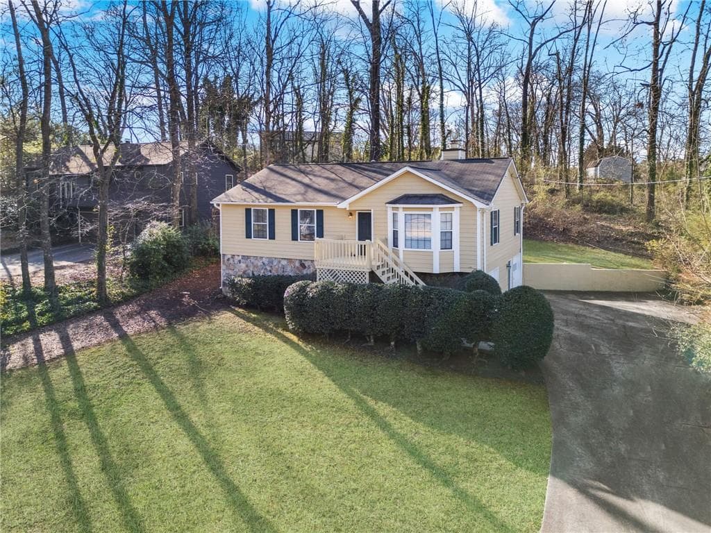 3 bedroom, 2 bathroom single family residence sold at 1184 Broward Drive, Marietta, GA 30066