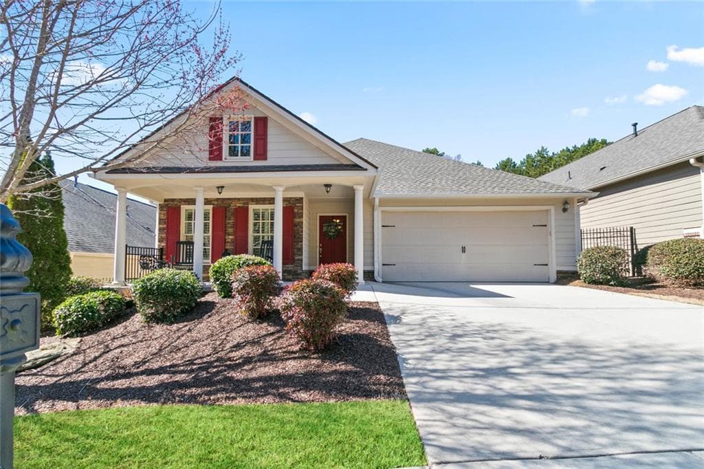 3 bedroom, 2 bathroom, 2,255 sq ft single family residence sold at 172 Summit Trail, Dallas, GA 30132