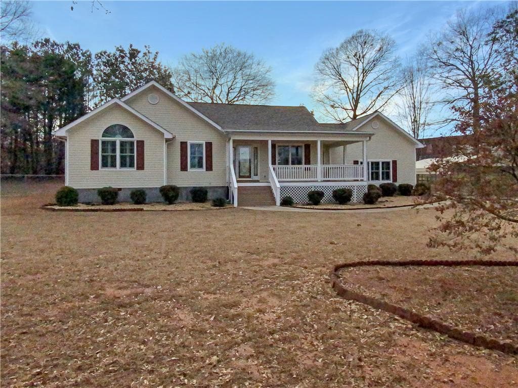 3 bedroom, 2 bathroom single family residence sold at 21 Fortson Drive, Hampton, GA 30228