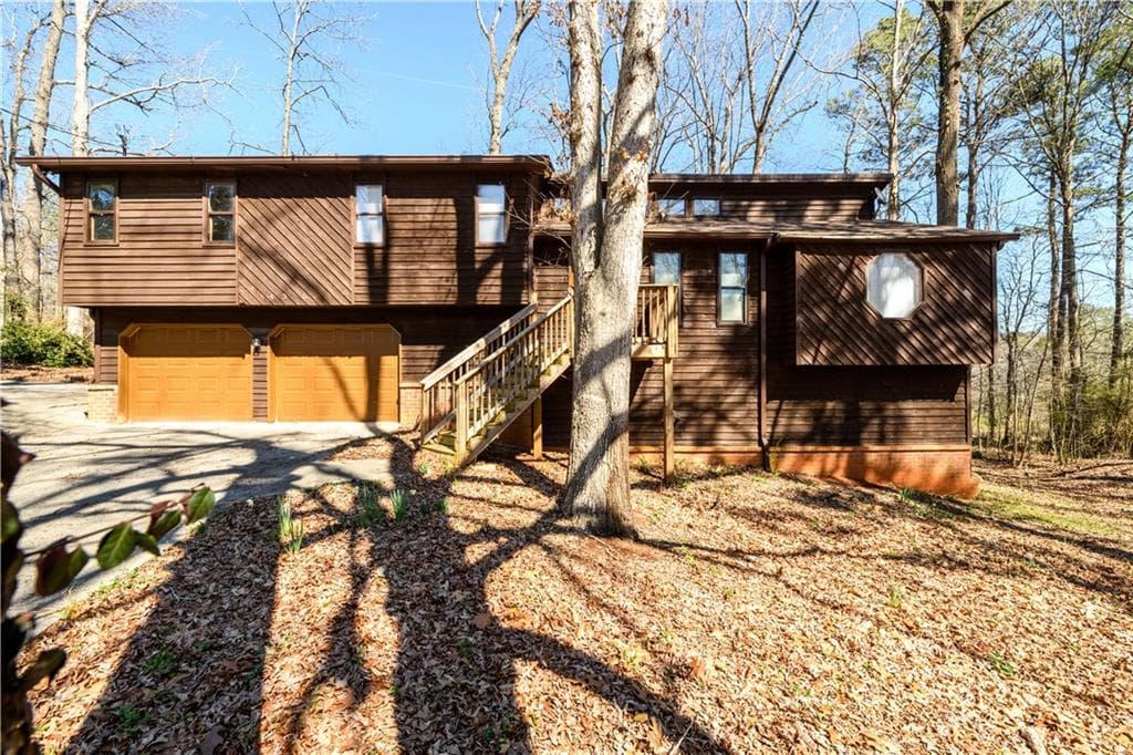 3 bedroom, 2 bathroom single family residence sold at 4316 Acuba Court, Lilburn, GA 30047