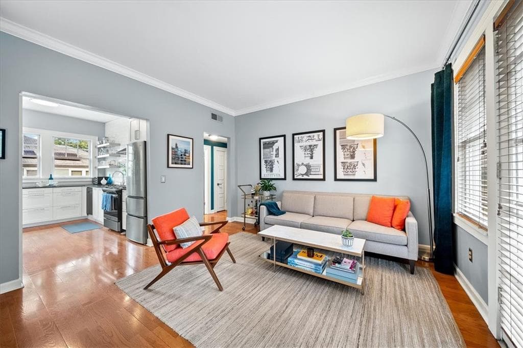 1 bedroom, 1 bathroom condominium sold at 907 Piedmont Avenue 13, Atlanta, GA 30309