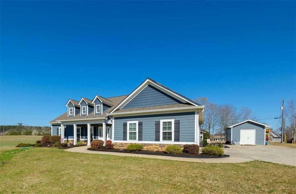 3 bedroom, 2 bathroom single family residence sold at 133 Thunder Road, Eatonton, GA 31024