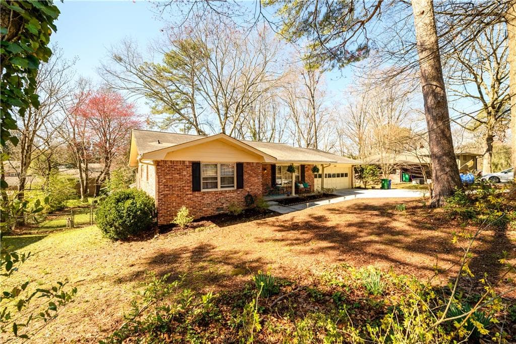 4 bedroom, 3 bathroom single family residence sold at 2899 Pangborn Road, Decatur, GA 30033