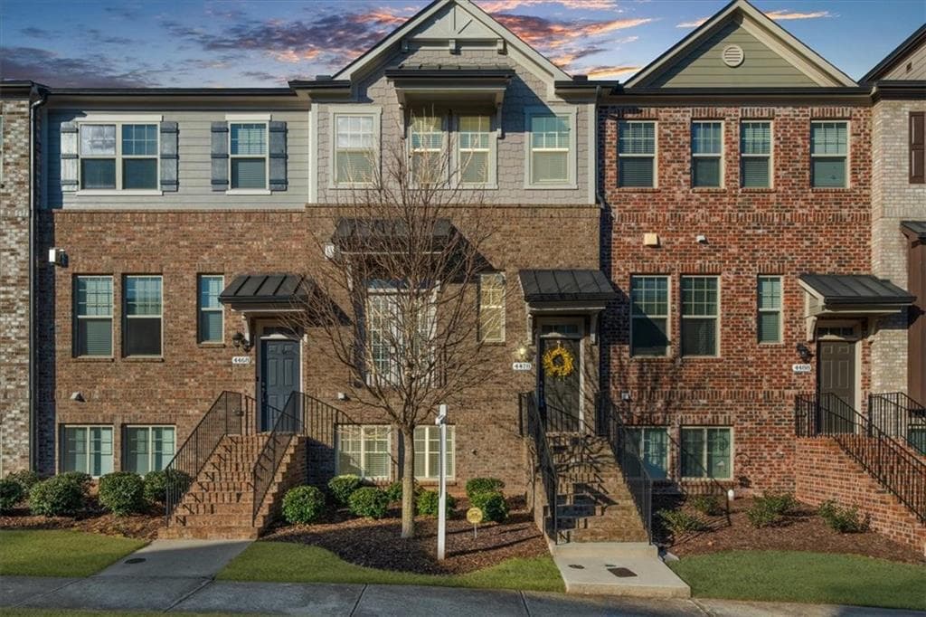 4 bedroom, 4 bathroom townhouse sold at 4478 Dunblane Avenue, Sugar Hill, GA 30518