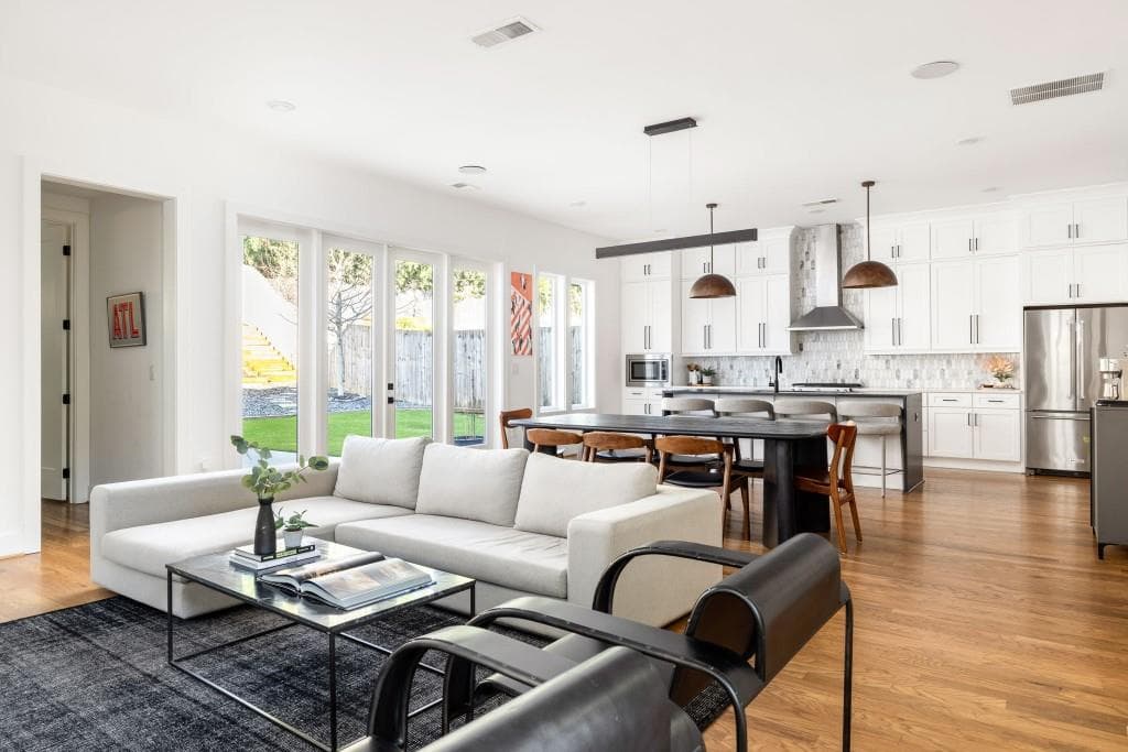 4 bedroom, 4 bathroom townhouse sold at 56 Walthall Street, Atlanta, GA 30307