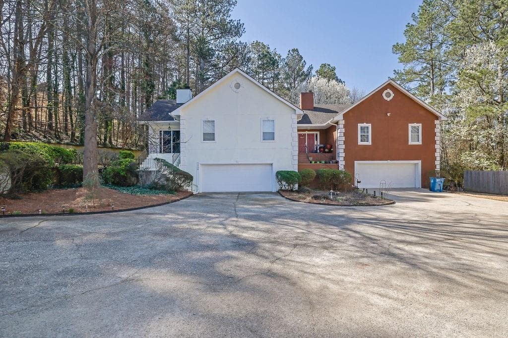 3 bedroom, 2 bathroom townhouse sold at 3608 Stedman Place, Duluth, GA 30096