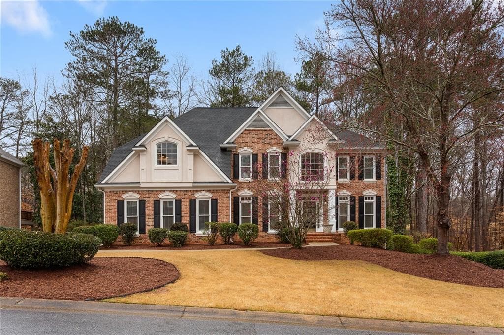 6 bedroom, 5 bathroom single family residence sold at 727 Vinings Estates Drive, Mableton, GA 30126