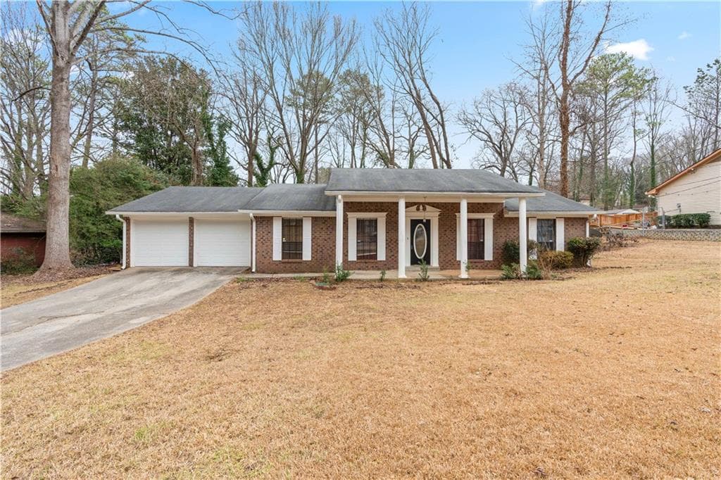 3 bedroom, 2 bathroom single family residence sold at 1850 Cashmere Court, Lithonia, GA 30058