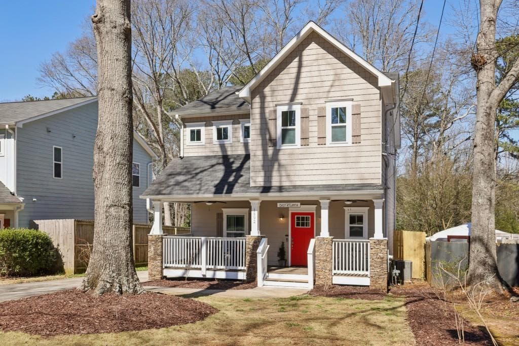 3 bedroom, 3 bathroom single family residence sold at 1892 Braeburn Circle, Atlanta, GA 30316