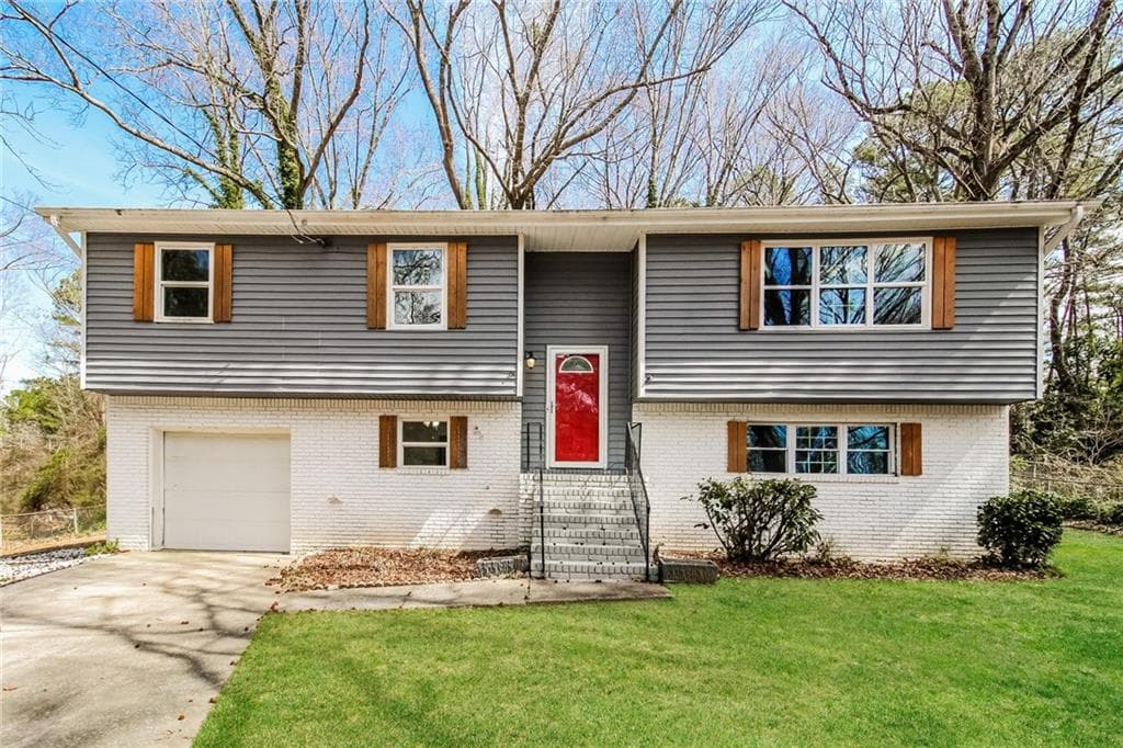 2330 Lago Drive, Jonesboro, GA 30236 — most recent listing photo