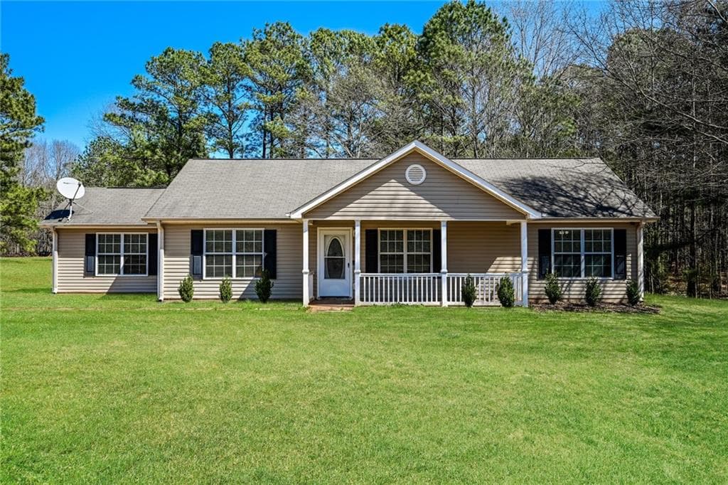 3 bedroom, 2 bathroom single family residence sold at 1738 Pineview Road, Griffin, GA 30223