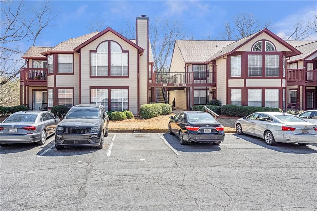 3 bedroom, 2 bathroom condominium sold at 818 Dunes Way 818, Alpharetta, GA 30022