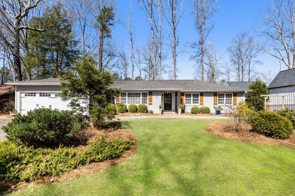 3 bedroom, 3 bathroom single family residence sold at 265 Pebble Trail, Alpharetta, GA 30009