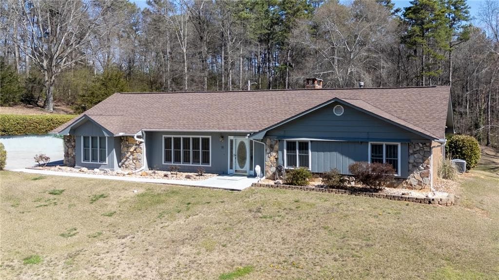 3 bedroom, 2 bathroom single family residence sold at 101 Mount Vernon Drive, Calhoun, GA 30701
