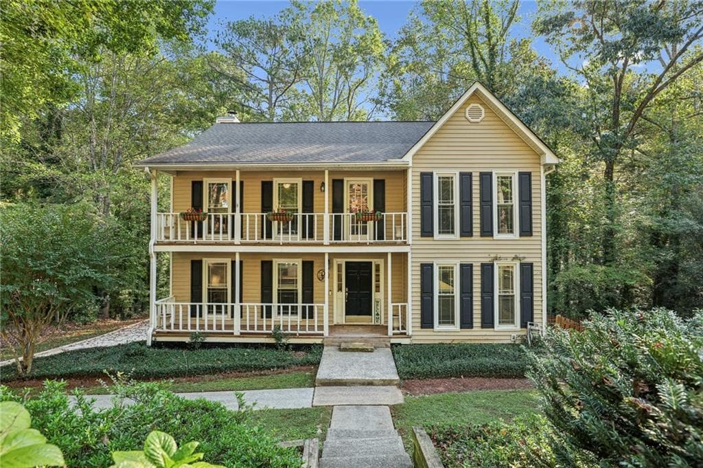 5 bedroom, 4 bathroom single family residence sold at 4184 Westchester Trace, Roswell, GA 30075
