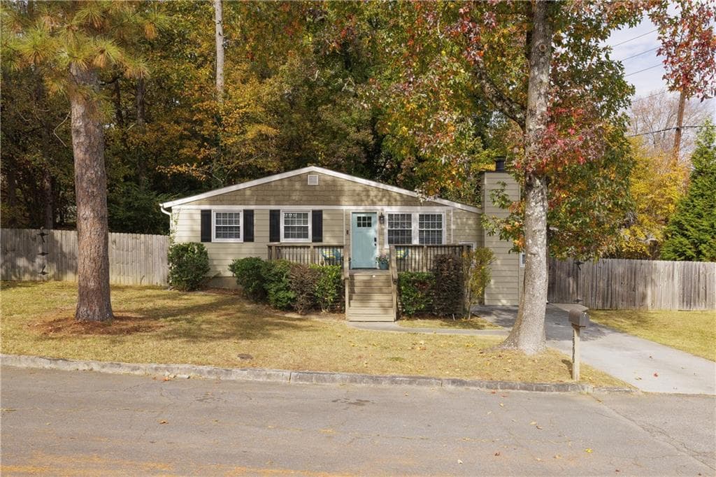 2 bedroom, 2 bathroom, 1,305 sq ft single family residence sold at 1000 Bozeman Drive, Atlanta, GA 30341
