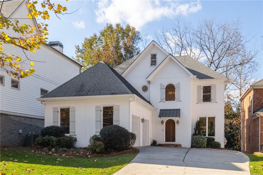4 bedroom, 4 bathroom single family residence sold at 3220 Silver Lake Drive, Brookhaven, GA 30319