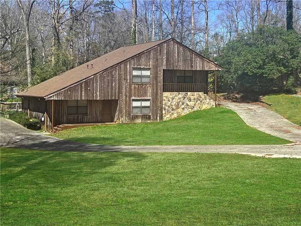 5472 Bishops Circle