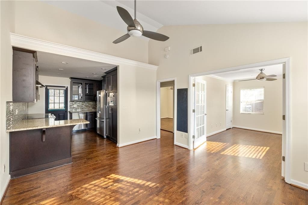 2 bedroom, 1 bathroom condominium sold at 1526 Stone Gate Lane, Atlanta, GA 30317