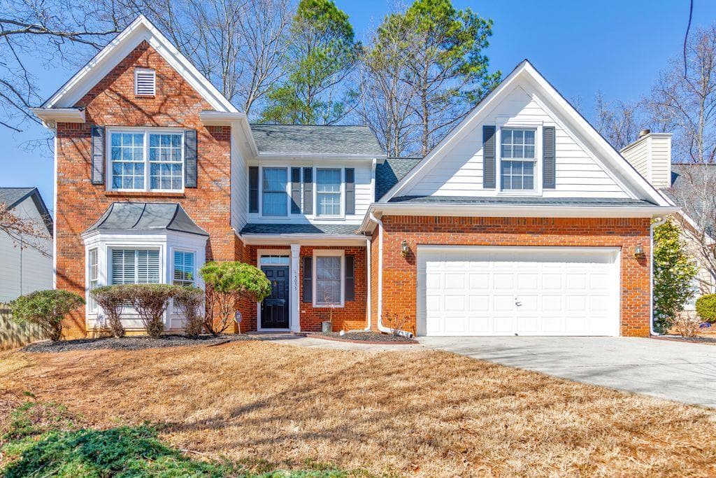 3 bedroom, 3 bathroom single family residence sold at 5055 Hampton Bluff Court, Roswell, GA 30075