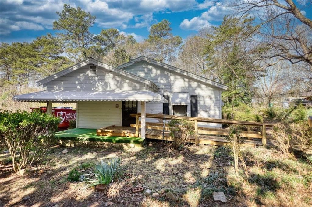 5500 Rockbridge Road, Stone Mountain, GA 30088 — most recent listing photo