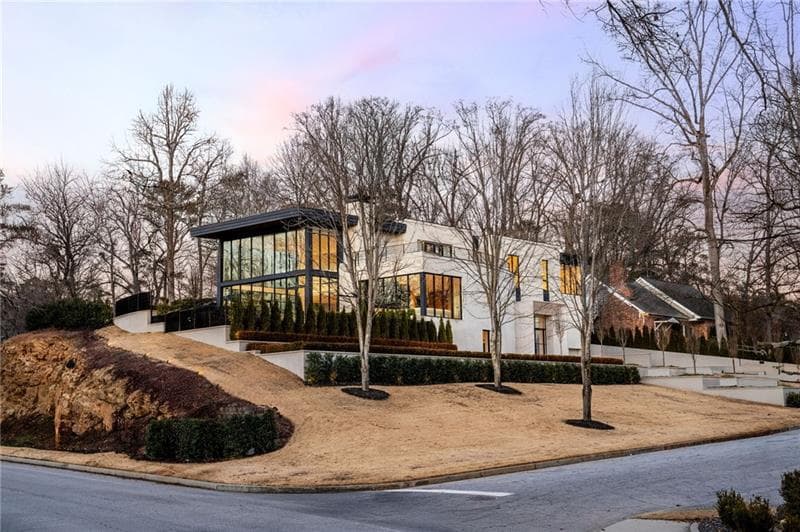 7 bedroom, 9 bathroom single family residence sold at 14 Lake Forrest Lane, Atlanta, GA 30342