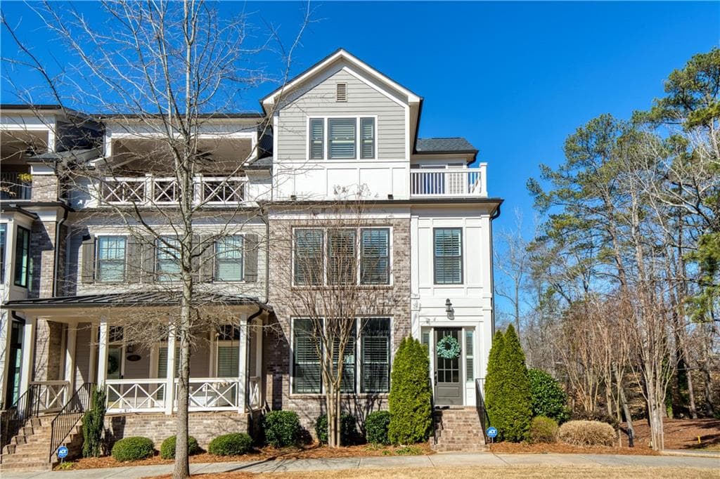 4 bedroom, 5 bathroom townhouse sold at 101 Meeting Street, Alpharetta, GA 30009