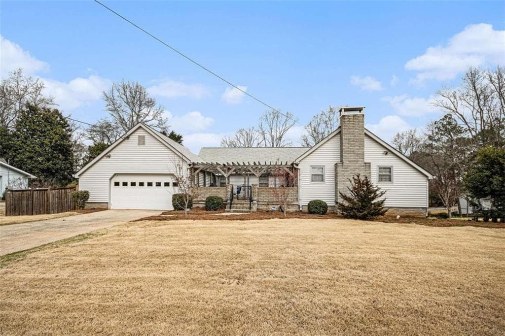 4 bedroom, 3 bathroom single family residence sold at 6325 S Summers Circle, Douglasville, GA 30135