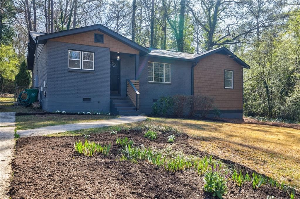 2 bedroom, 2 bathroom single family residence sold at 727 Cool Hollow Drive, Decatur, GA 30033