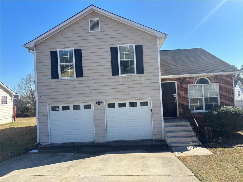 870 Pine Shoals Drive, Atlanta, GA 30349 — most recent listing photo