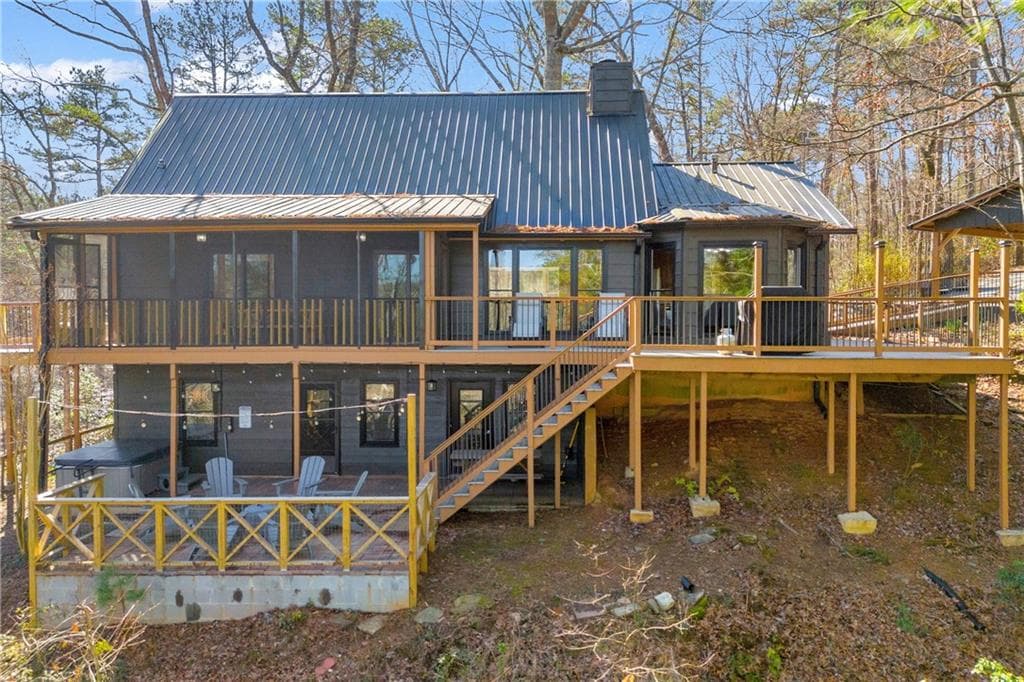 3 bedroom, 4 bathroom single family residence sold at 130 Dogwood Court, Dahlonega, GA 30533
