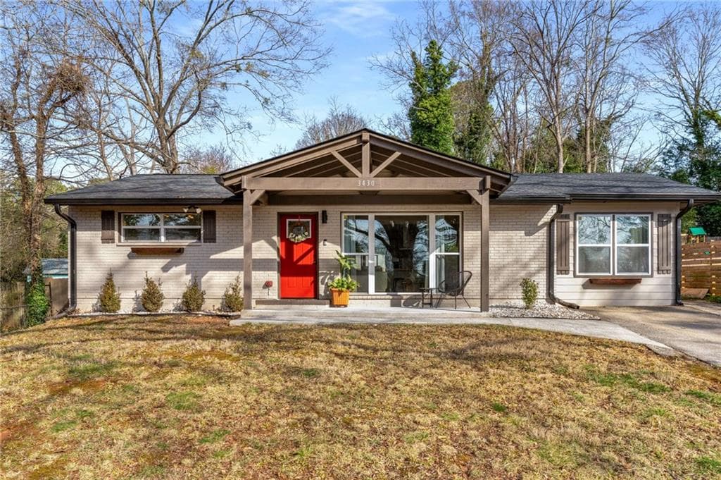 3 bedroom, 2 bathroom single family residence sold at 3430 Pinehill Drive, Decatur, GA 30032