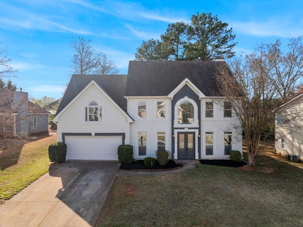 6 bedroom, 4 bathroom single family residence sold at 4275 Azalea Walk, Ellenwood, GA 30294