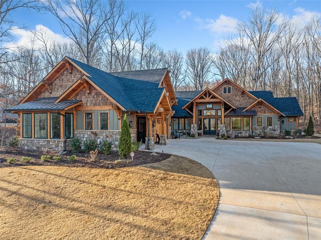 4 bedroom, 5 bathroom single family residence sold at 4581 Fawn Path, Gainesville, GA 30506