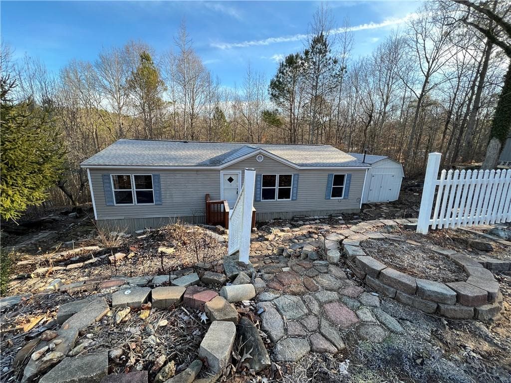 3 bedroom, 2 bathroom single family residence sold at 226 Chivalry Lane, Ball Ground, GA 30107