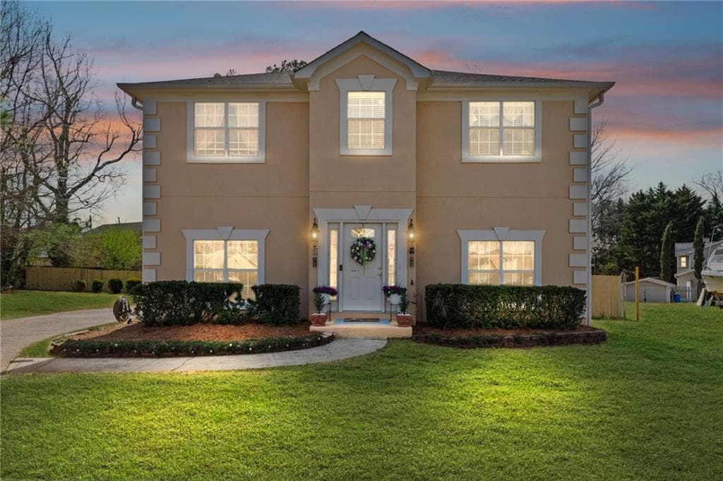 3 bedroom, 3 bathroom single family residence sold at 998 Boardwalk Drive, Lawrenceville, GA 30044