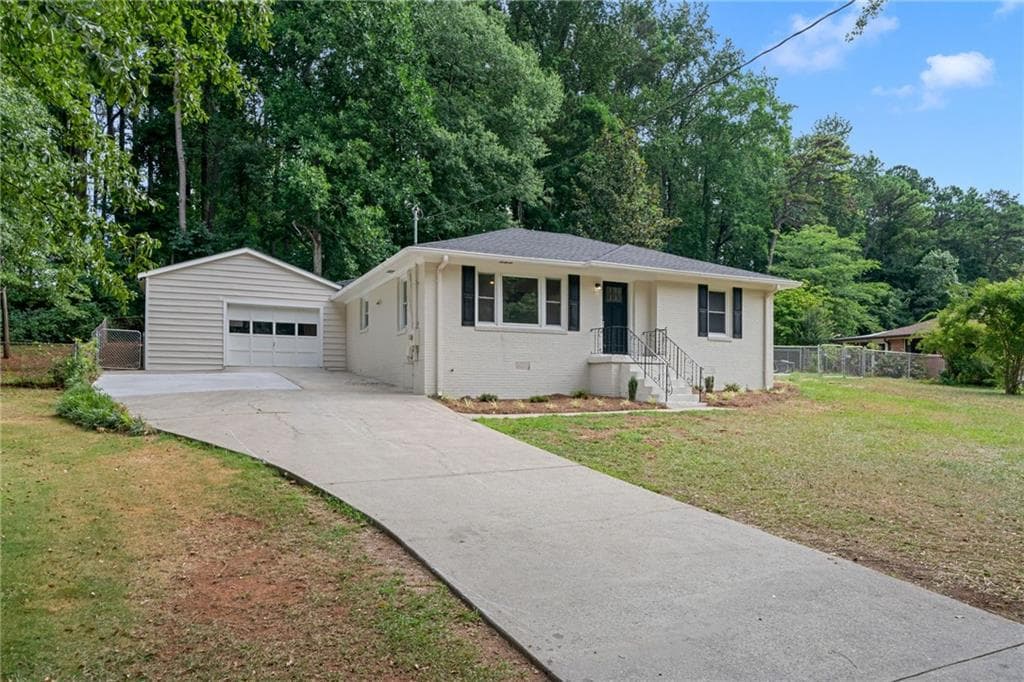 3 bedroom, 2 bathroom single family residence sold at 851 Daniell Drive, Smyrna, GA 30080