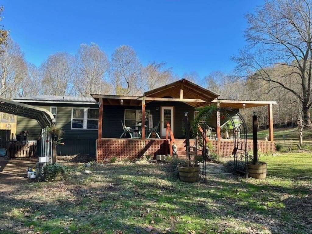 3 bedroom, 2 bathroom single family residence sold at 352 Copper Mines Road, Murrayville, GA 30564