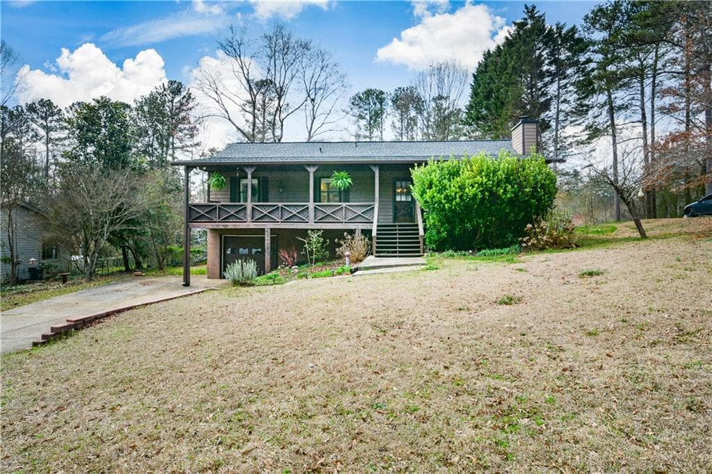 3 bedroom, 2 bathroom single family residence sold at 419 Saint Patrick Drive, Mableton, GA 30126