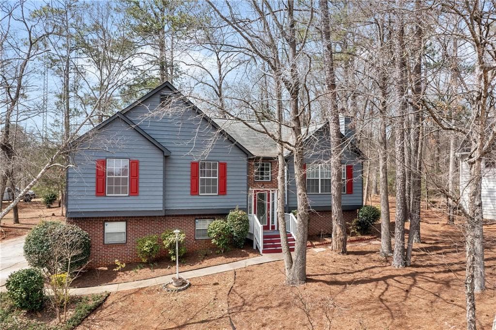 3 bedroom, 3 bathroom single family residence sold at 5073 Hyacinth Lane, Austell, GA 30106