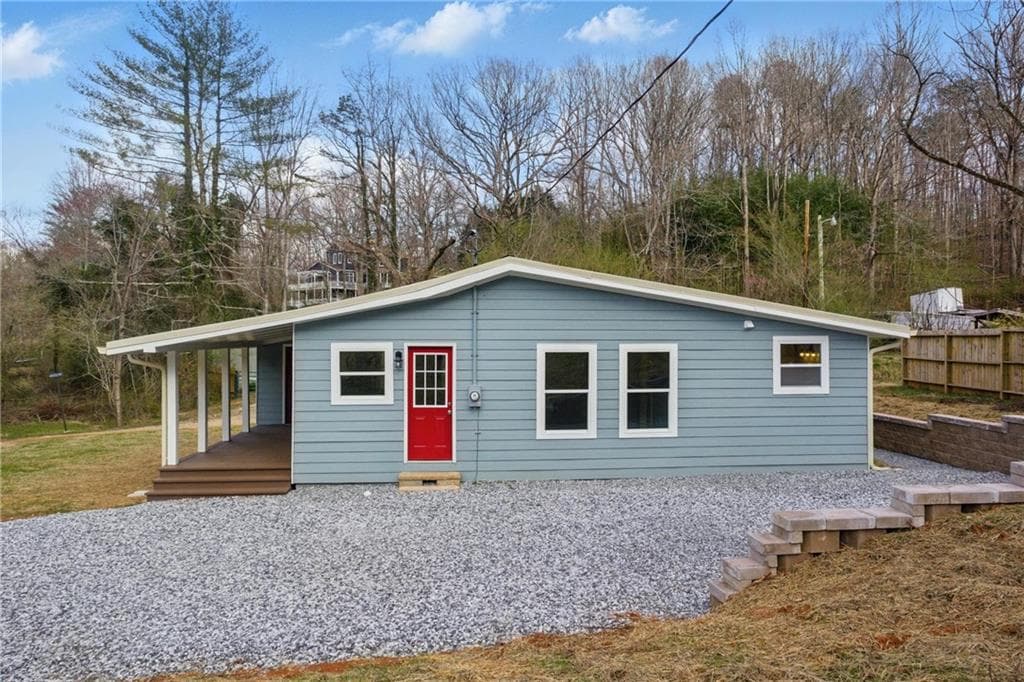 3 bedroom, 2 bathroom single family residence sold at 124 Hidden Valley Road, Dahlonega, GA 30533