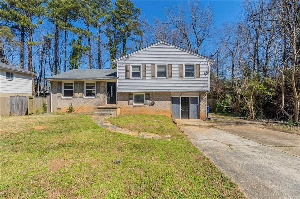 4 bedroom, 2 bathroom single family residence sold at 6050 Randy Lane, Ellenwood, GA 30294