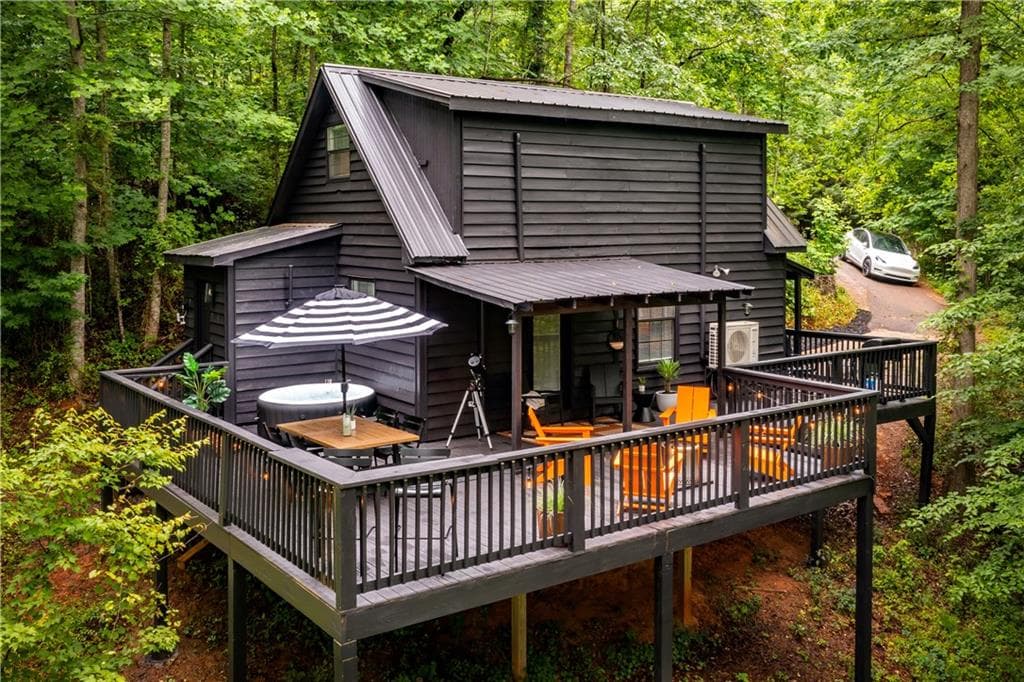 3 bedroom, 1 bathroom single family residence sold at 157 Panners Road, Dahlonega, GA 30533