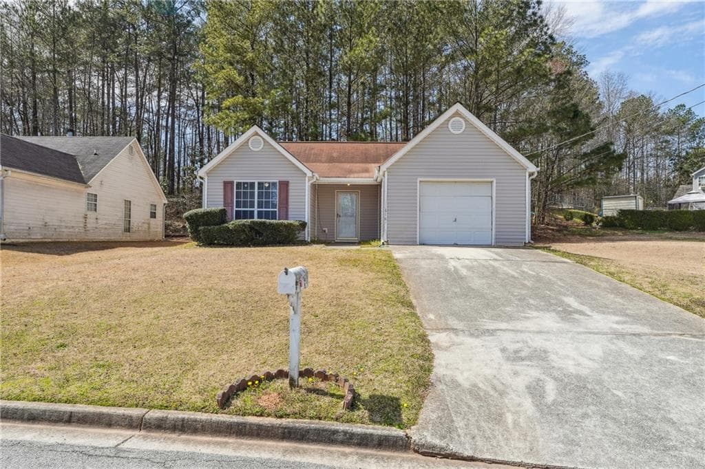 3 bedroom, 2 bathroom single family residence sold at 6187 Harvard Court, Morrow, GA 30260